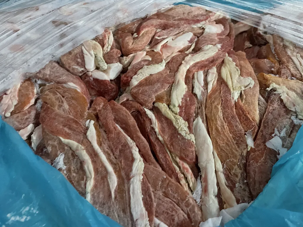 продаем кишки свиные с жиром (卖有脂肪的猪小肠) в Владимире 4